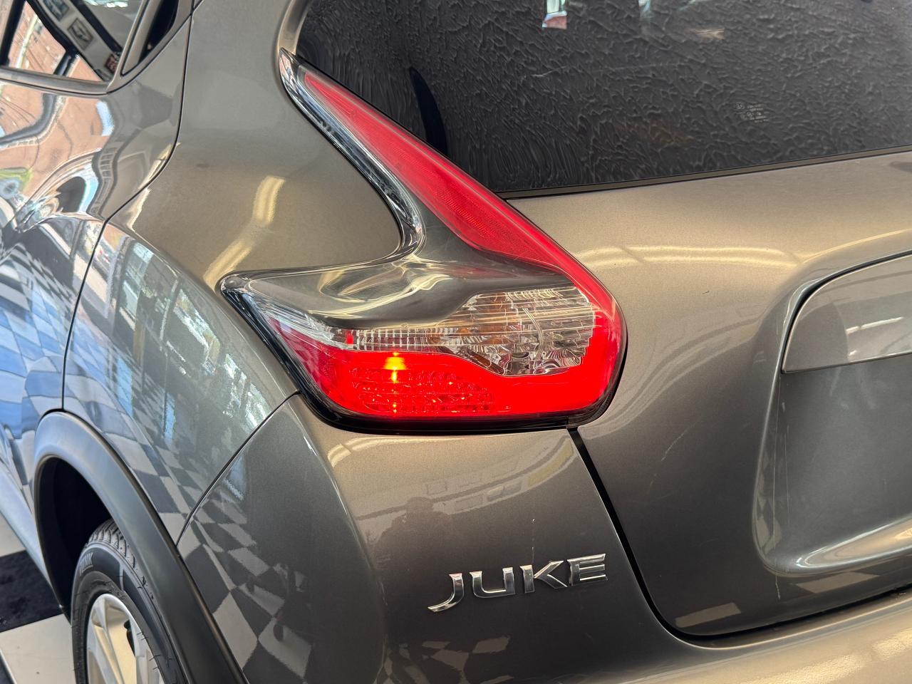 2015 Nissan Juke SV+New Tires+Brakes+Camera+A/C+5 SPEED MANUAL Photo