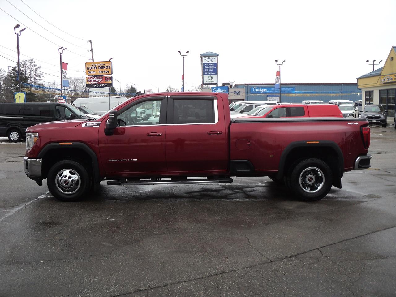 2021 GMC Sierra 3500 HD SLE CrewCab4WD 6.6L8cylDiesel8ftBox HeatedSeats Photo
