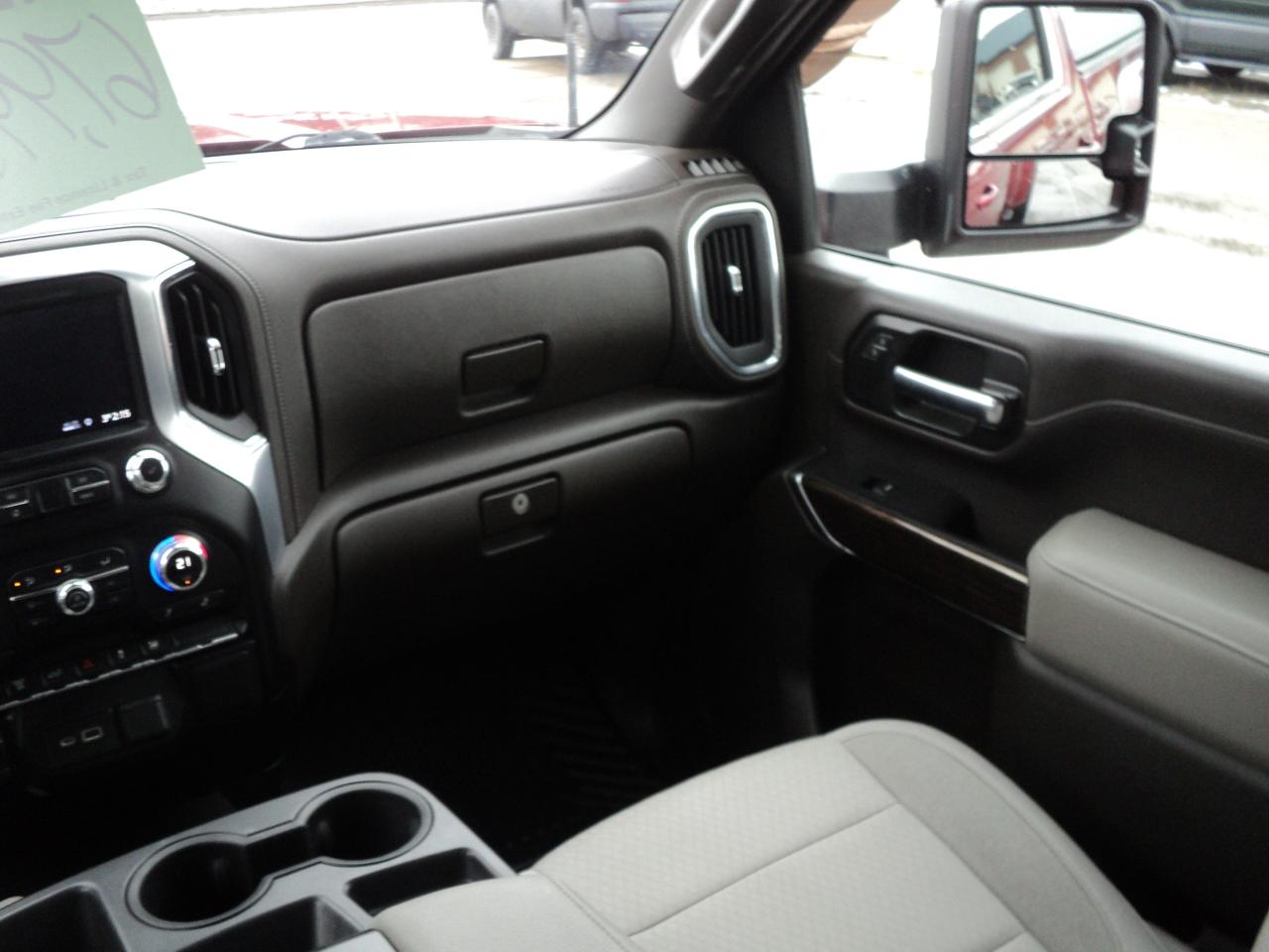 2021 GMC Sierra 3500 HD SLE CrewCab4WD 6.6L8cylDiesel8ftBox HeatedSeats Photo