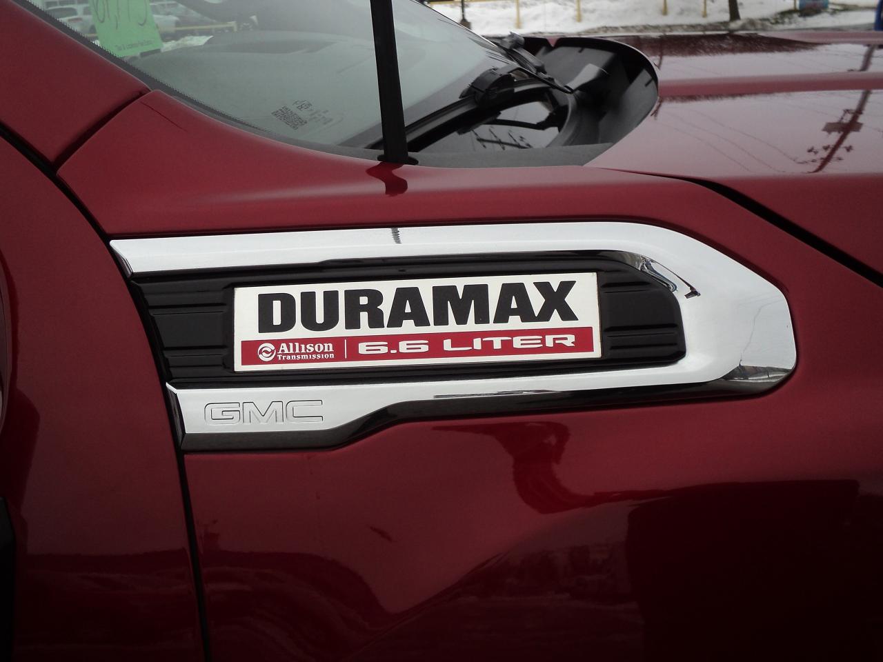 2021 GMC Sierra 3500 HD SLE CrewCab4WD 6.6L8cylDiesel8ftBox HeatedSeats Photo