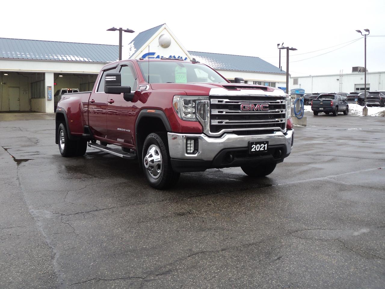 2021 GMC Sierra 3500 HD SLE CrewCab4WD 6.6L8cylDiesel8ftBox HeatedSeats Photo
