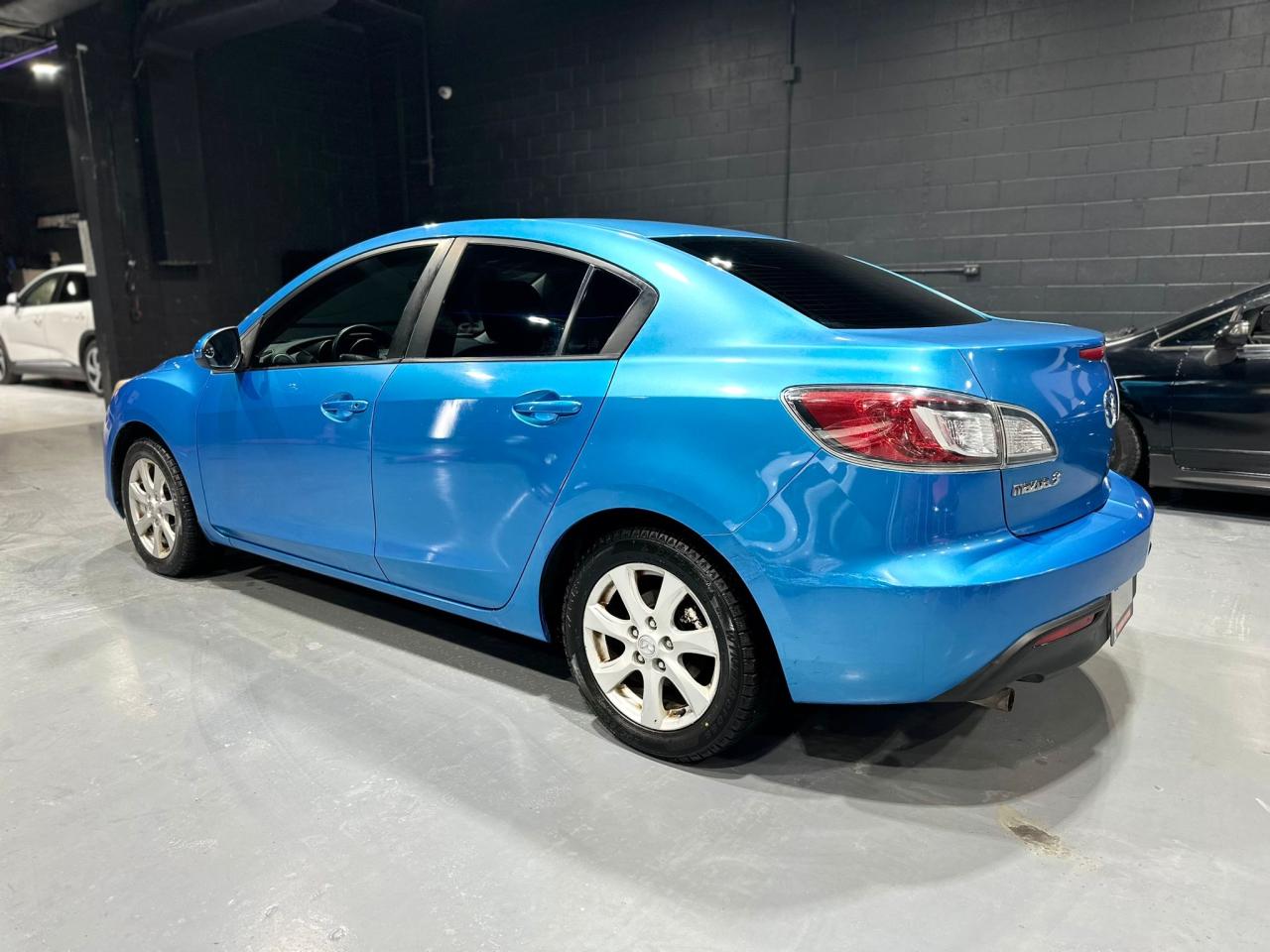 2011 Mazda MAZDA3 4dr Sdn Auto GX Photo