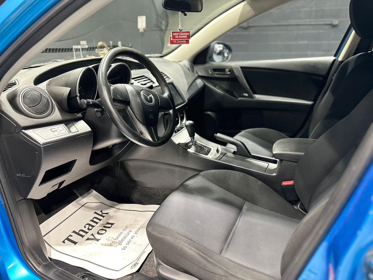 2011 Mazda MAZDA3 4dr Sdn Auto GX Photo