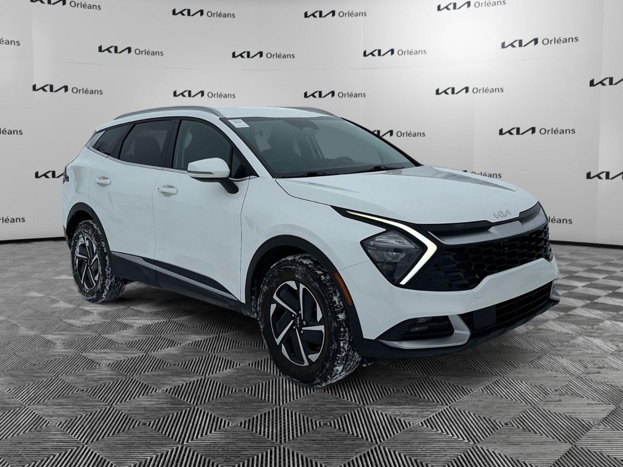 2023 Kia Sportage Hybrid EX AWD Photo2