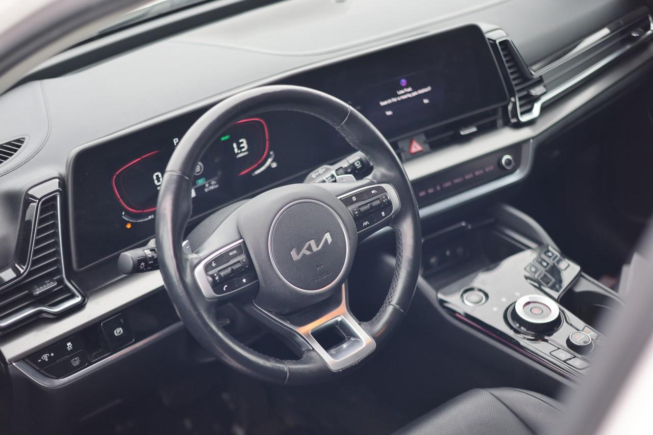 2023 Kia Sportage Hybrid EX AWD Photo