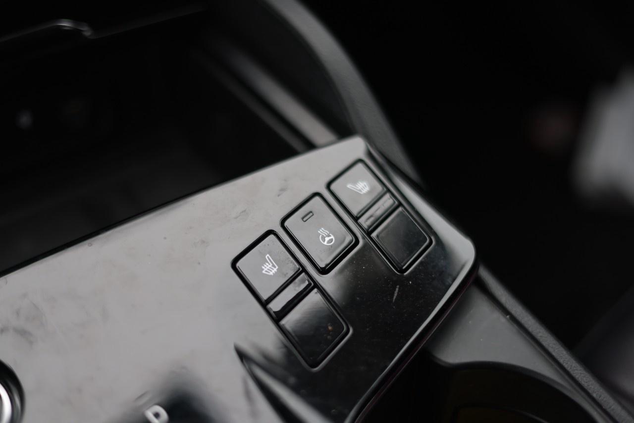 2023 Kia Sportage Hybrid EX AWD Photo