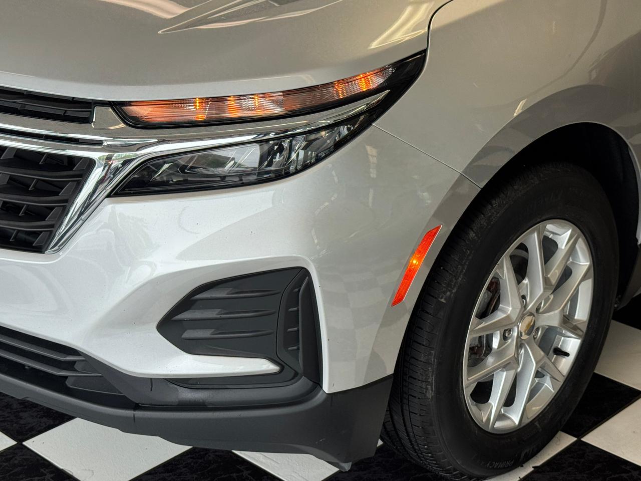2022 Chevrolet Equinox LS+New Brakes+Camera+Collision Alert+CLEAN CARFAX Photo