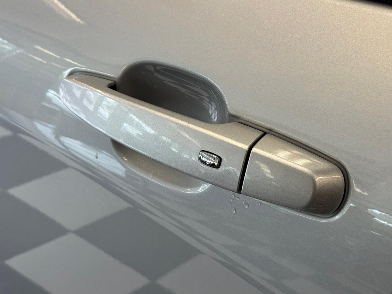 2022 Chevrolet Equinox LS+New Brakes+Camera+Collision Alert+CLEAN CARFAX Photo3