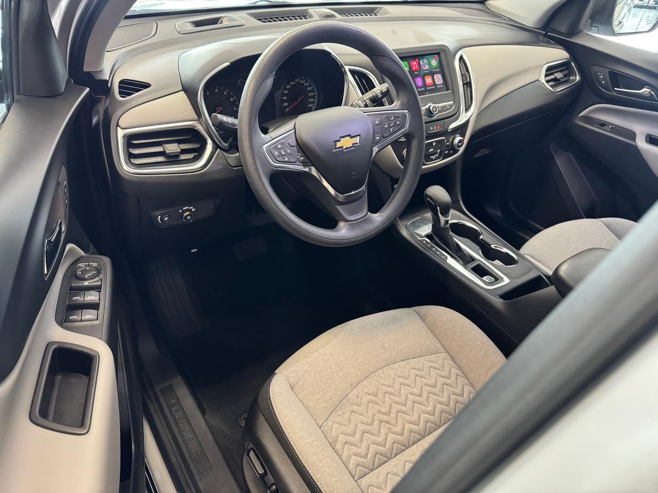 2022 Chevrolet Equinox LS+New Brakes+Camera+Collision Alert+CLEAN CARFAX Photo