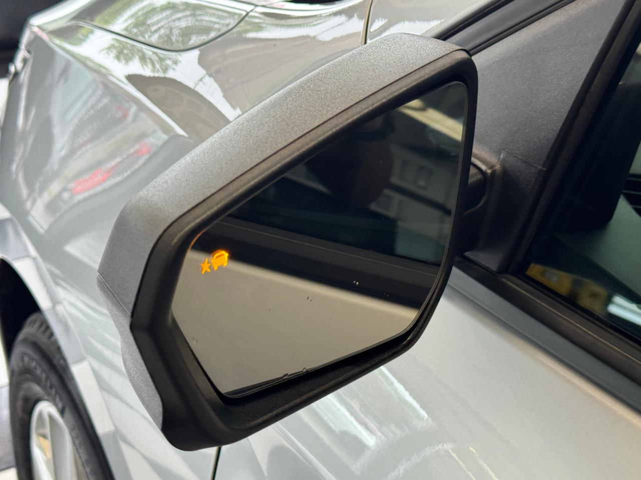 2022 Chevrolet Equinox LS+New Brakes+Camera+Collision Alert+CLEAN CARFAX Photo4