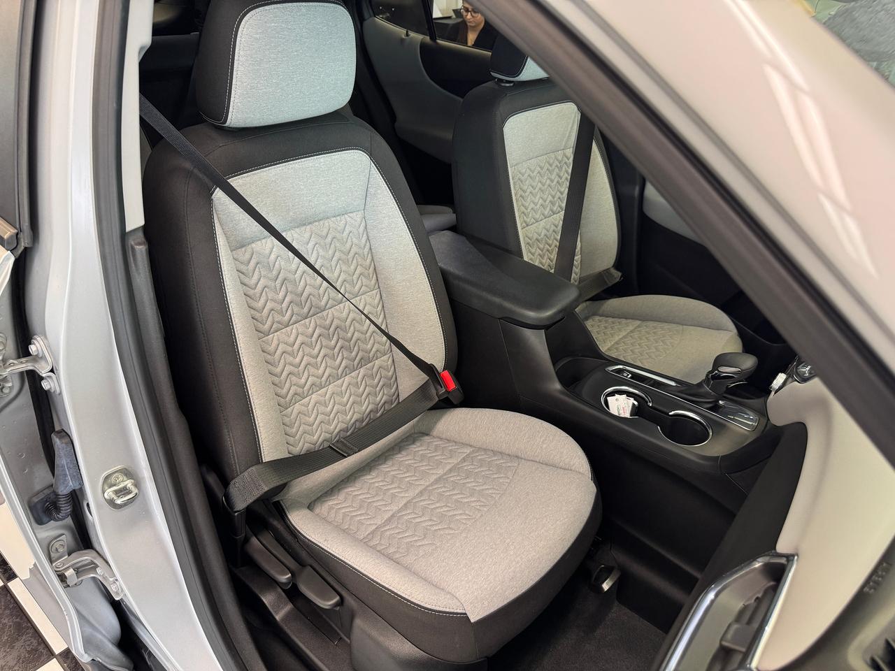 2022 Chevrolet Equinox LS+New Brakes+Camera+Collision Alert+CLEAN CARFAX Photo