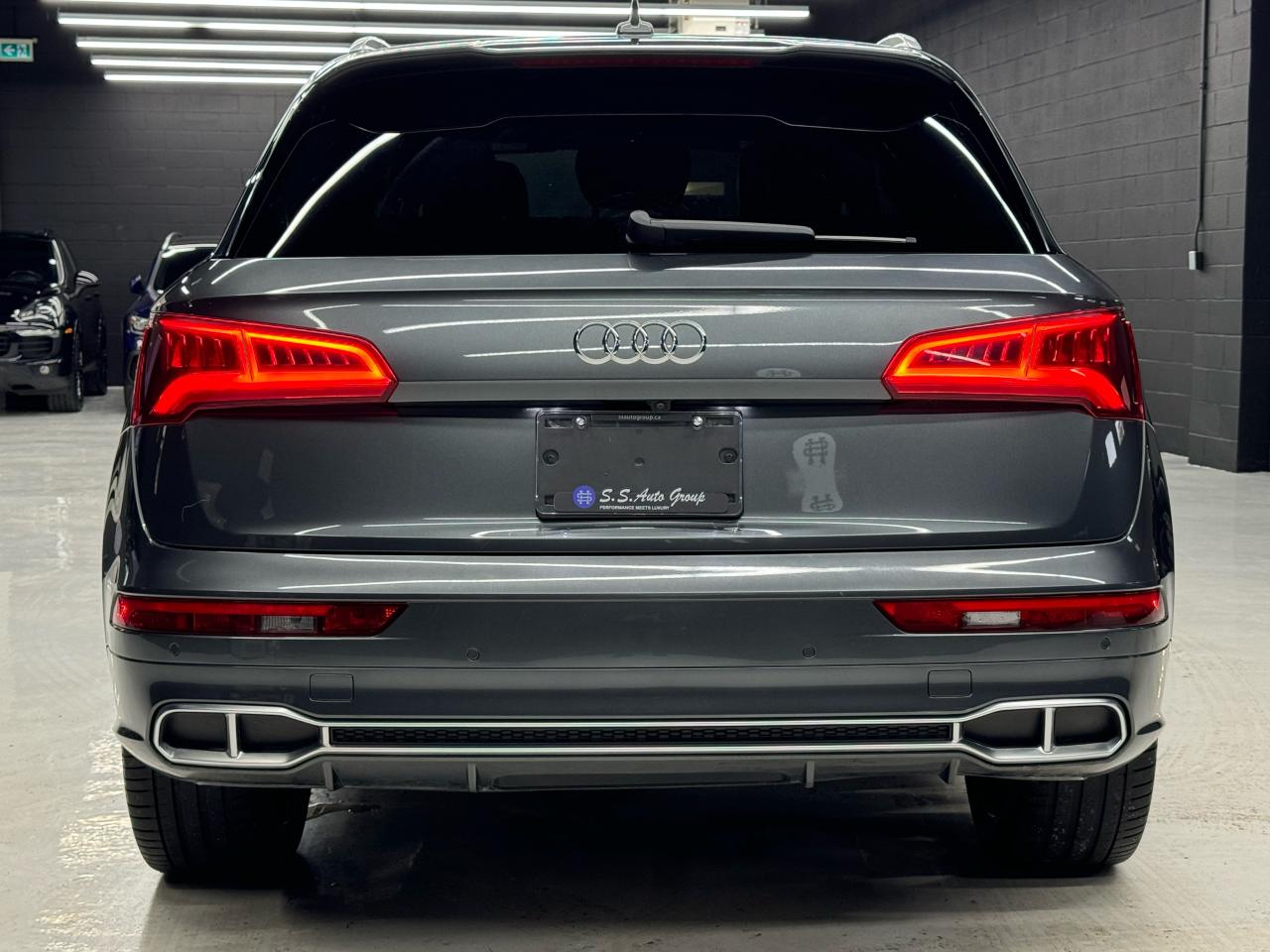 2018 Audi SQ5 TECHNIK|ONE OWNER|NAV|360CAM|ACC|FCW|BSM|BO SOUND| Photo3