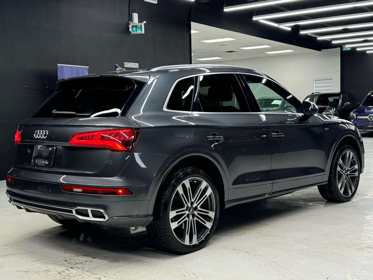 2018 Audi SQ5 TECHNIK|ONE OWNER|NAV|360CAM|ACC|FCW|BSM|BO SOUND| Photo