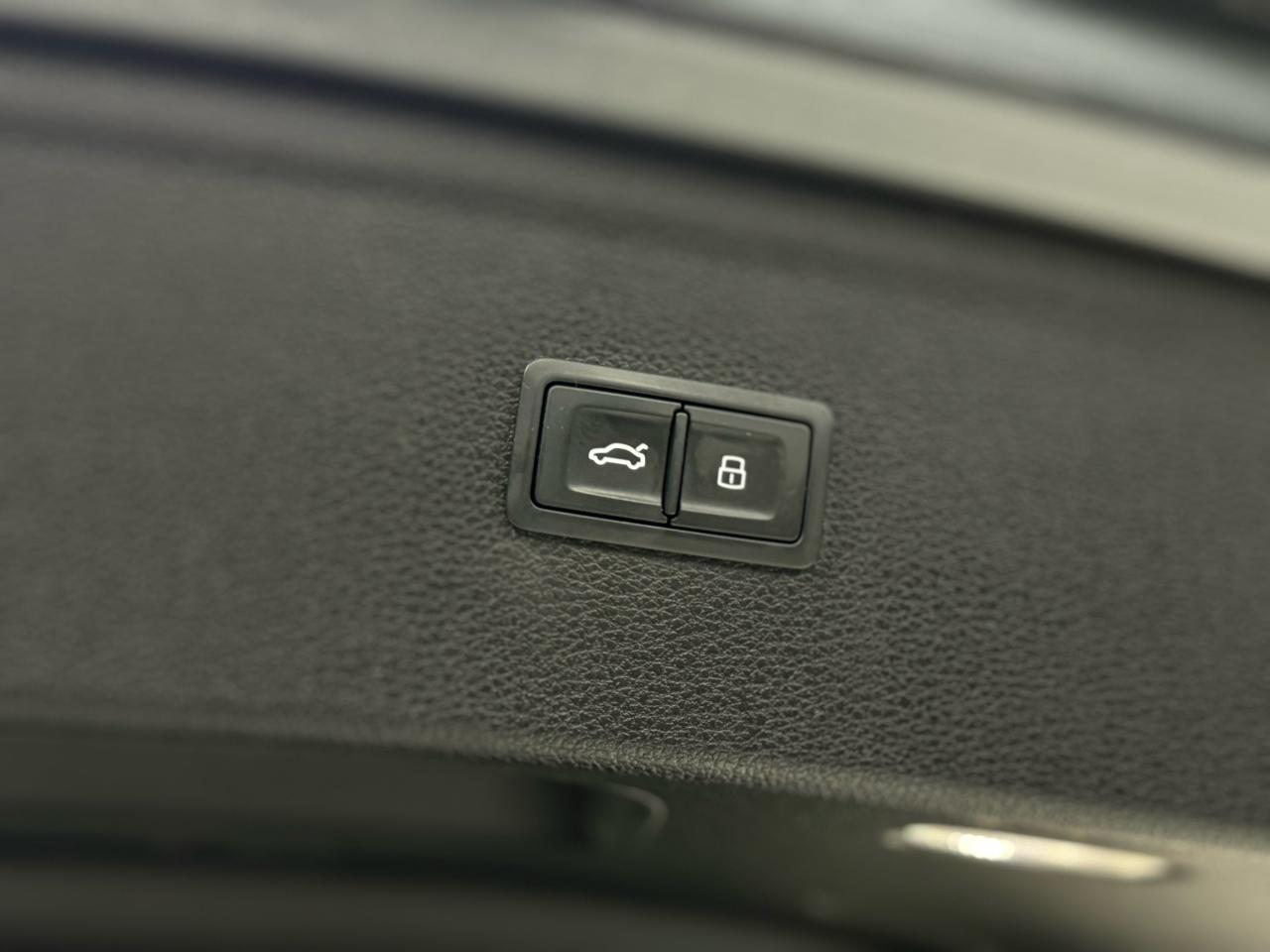 2018 Audi SQ5 TECHNIK|ONE OWNER|NAV|360CAM|ACC|FCW|BSM|BO SOUND| Photo