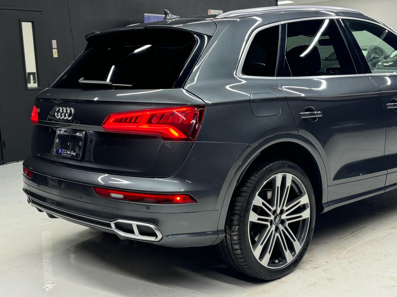 2018 Audi SQ5 TECHNIK|ONE OWNER|NAV|360CAM|ACC|FCW|BSM|BO SOUND| Photo