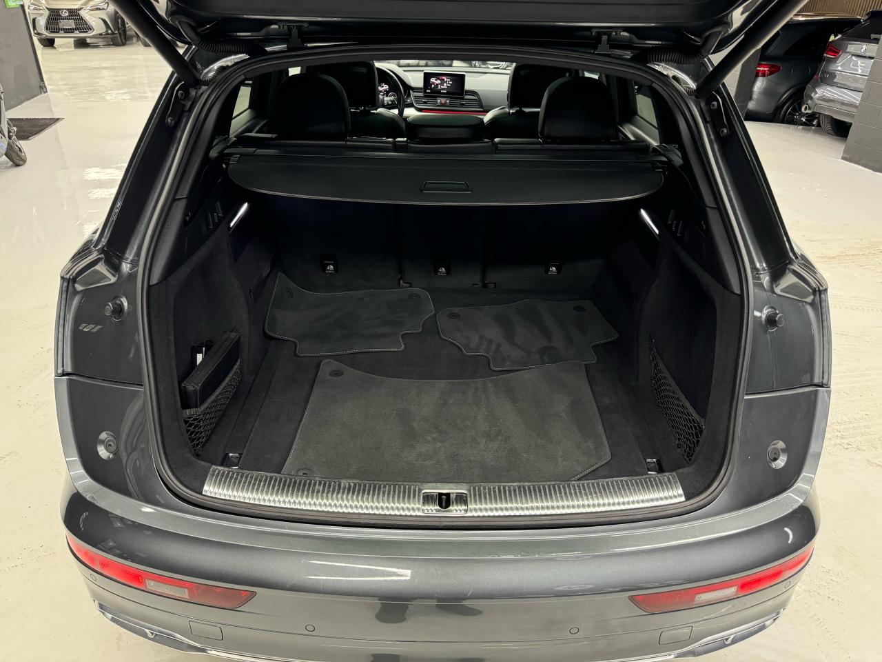 2018 Audi SQ5 TECHNIK|ONE OWNER|NAV|360CAM|ACC|FCW|BSM|BO SOUND| Photo