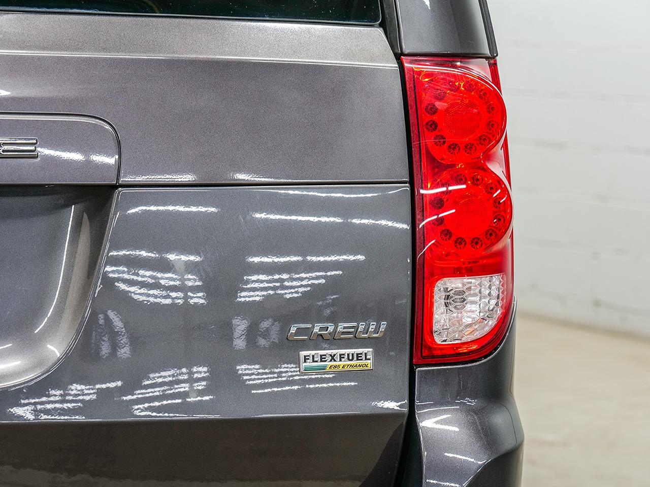 2018 Dodge Grand Caravan CREW PLUS 2WD Photo