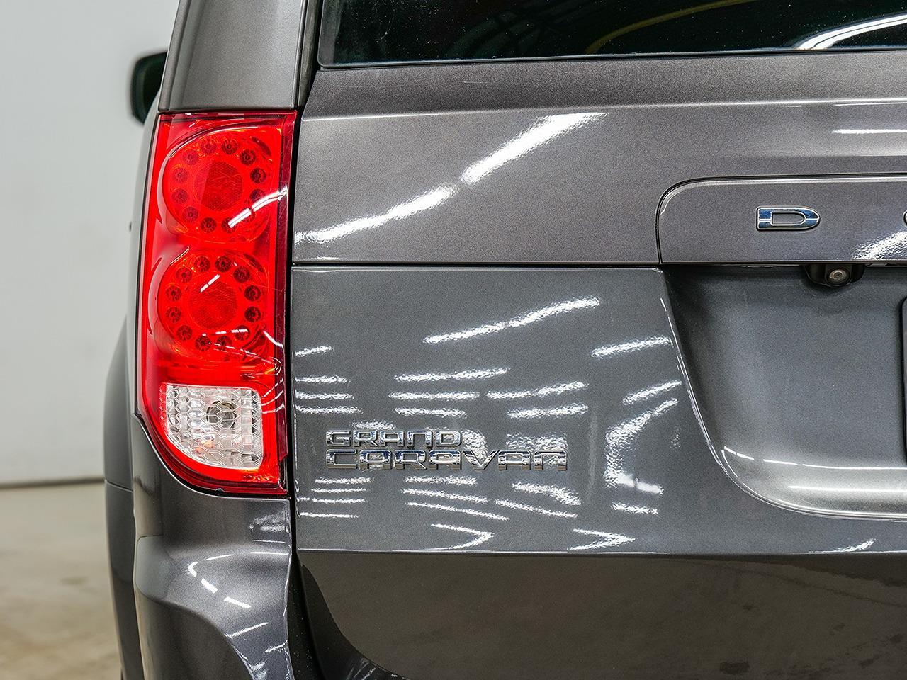 2018 Dodge Grand Caravan CREW PLUS 2WD Photo