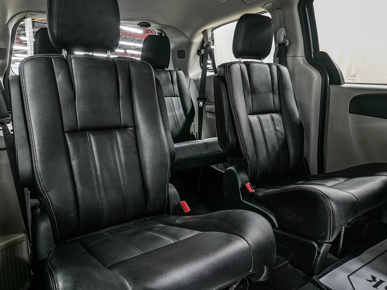 2018 Dodge Grand Caravan CREW PLUS 2WD Photo