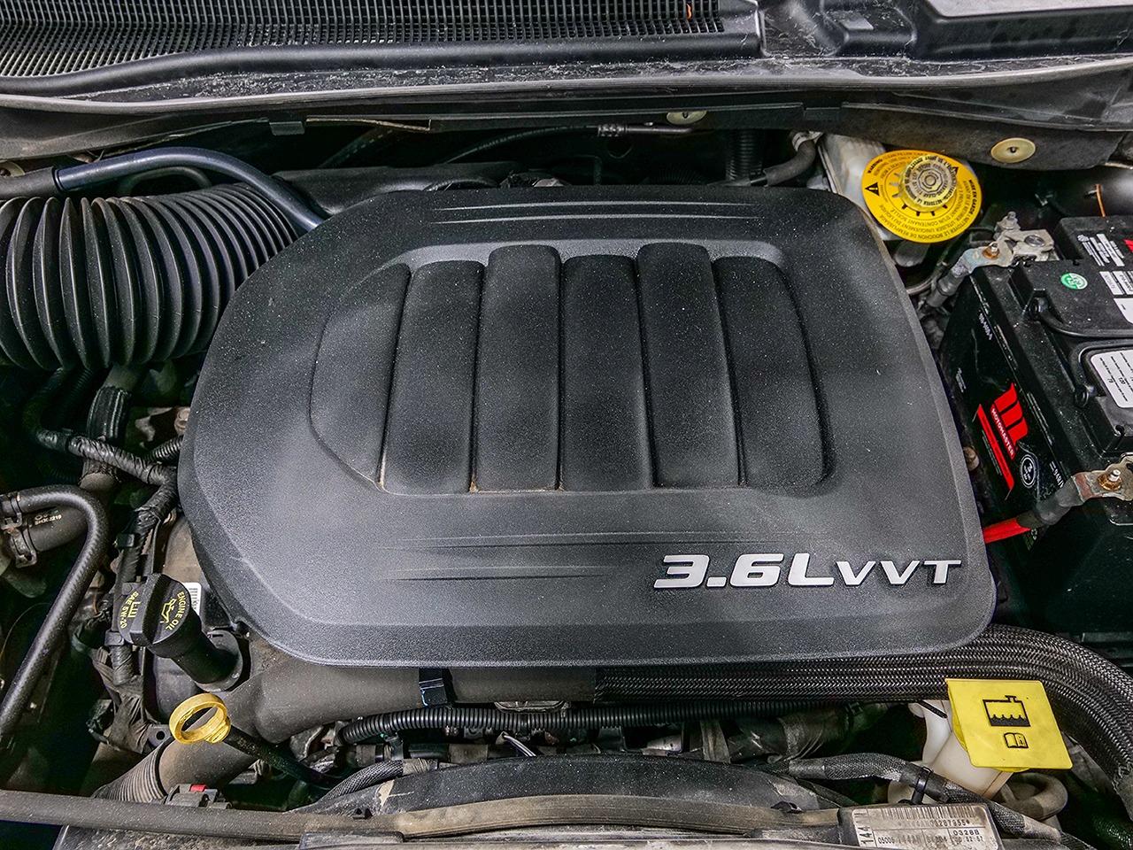 2018 Dodge Grand Caravan CREW PLUS 2WD Photo4