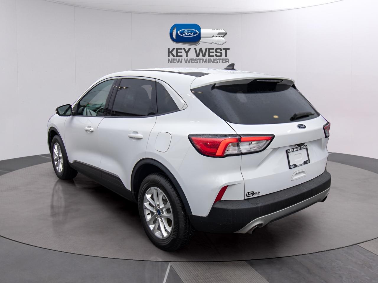 2020 Ford Escape SE AWD Photo2