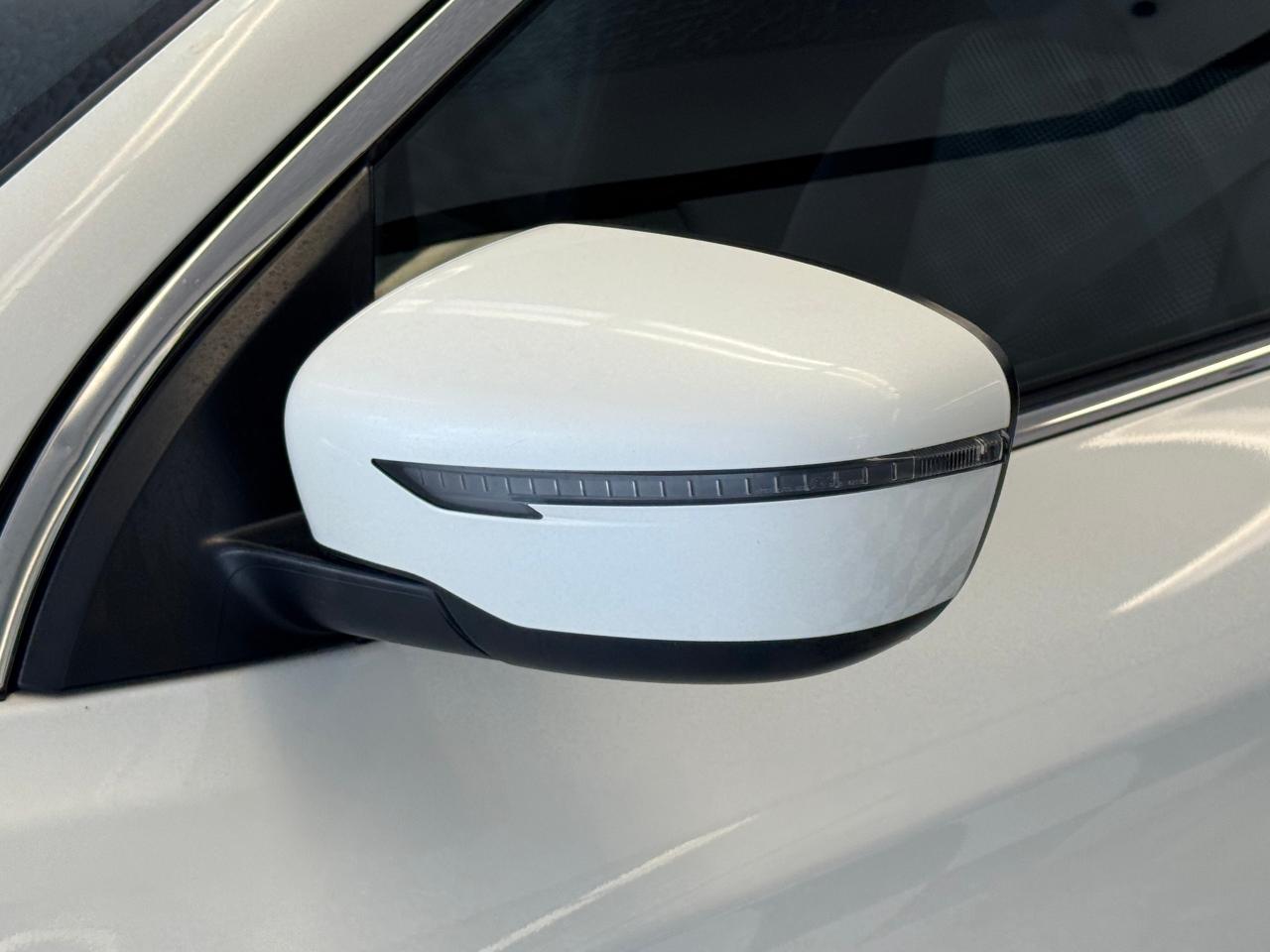 2018 Nissan Qashqai S+Camera+Heated Seats+A/C+CLEAN CARFAX Photo