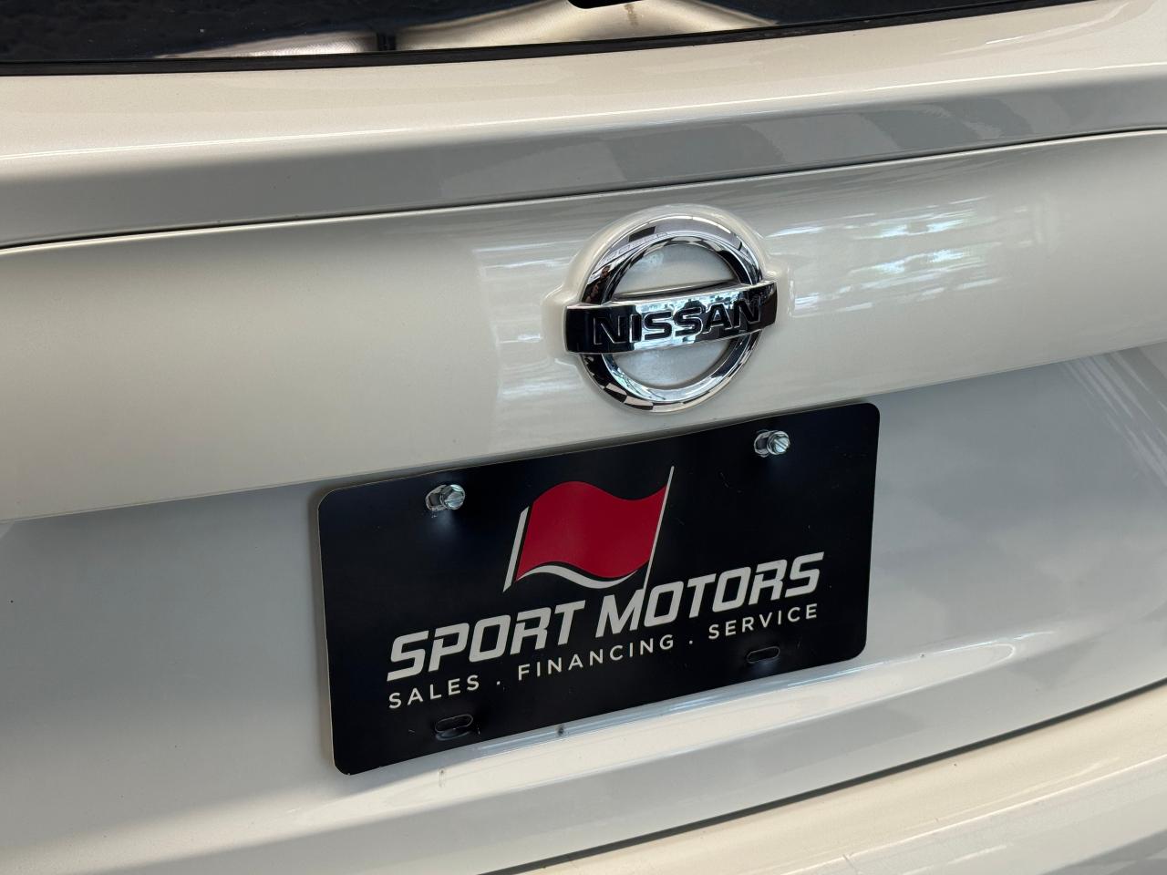 2018 Nissan Qashqai S+Camera+Heated Seats+A/C+CLEAN CARFAX Photo