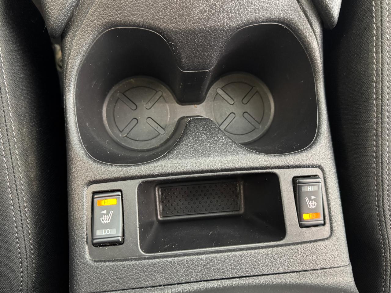 2018 Nissan Qashqai S+Camera+Heated Seats+A/C+CLEAN CARFAX Photo