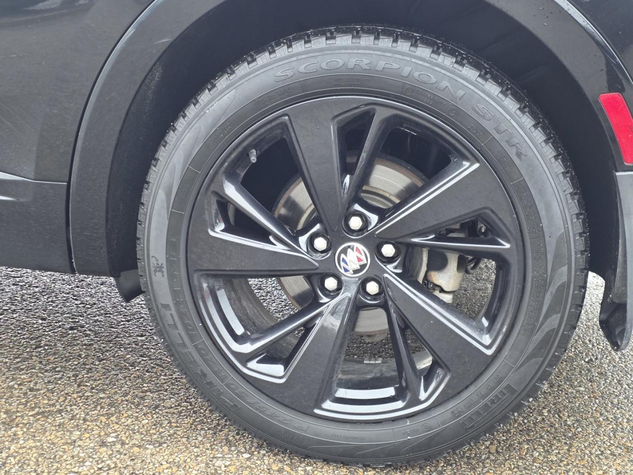 2022 Buick Envision Essense AWD Photo