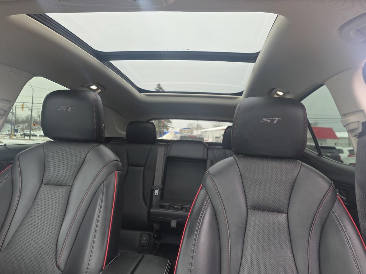 2022 Buick Envision Essense AWD Photo