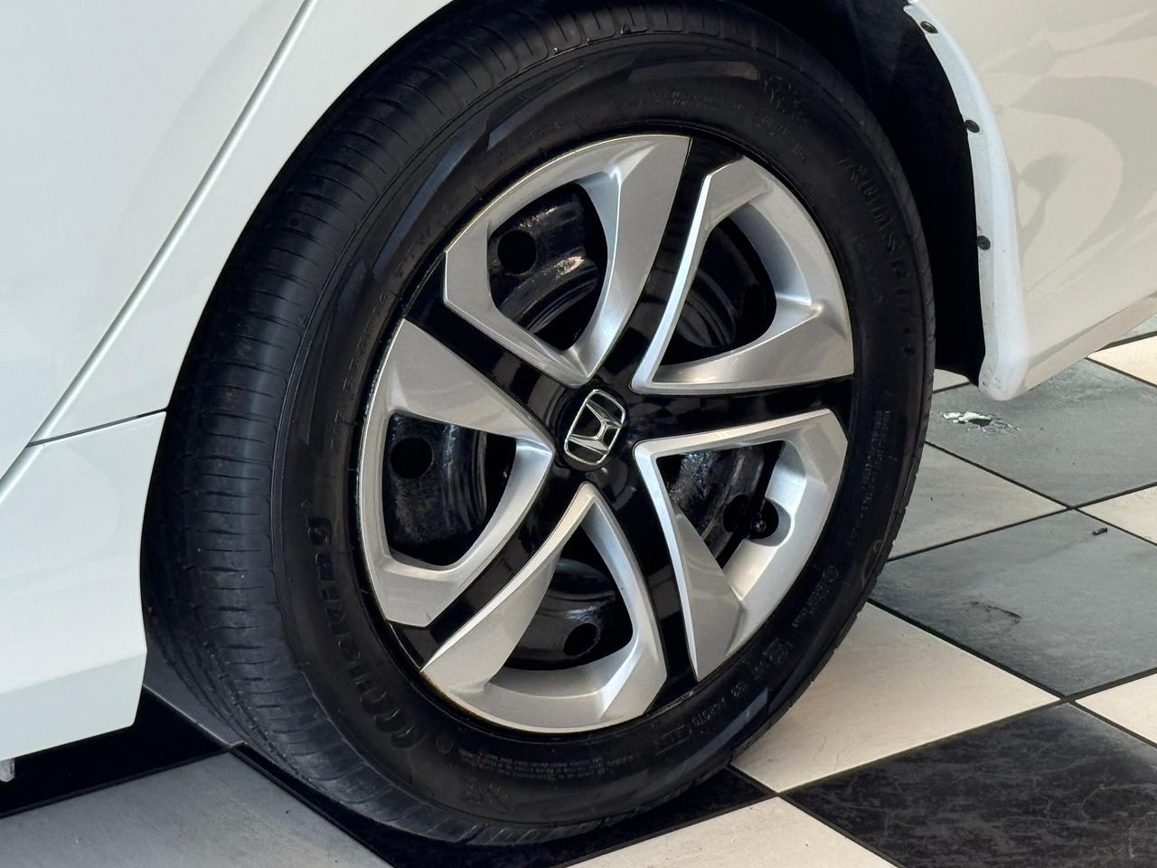 2016 Honda Civic LX+New Tires+Camera+Heated Seats+A/C Photo