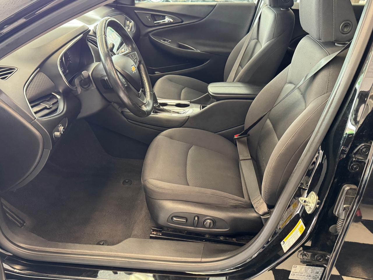 2018 Chevrolet Malibu LT+New Tires+Brakes+Remote Start+CLEAN CARFAX Photo