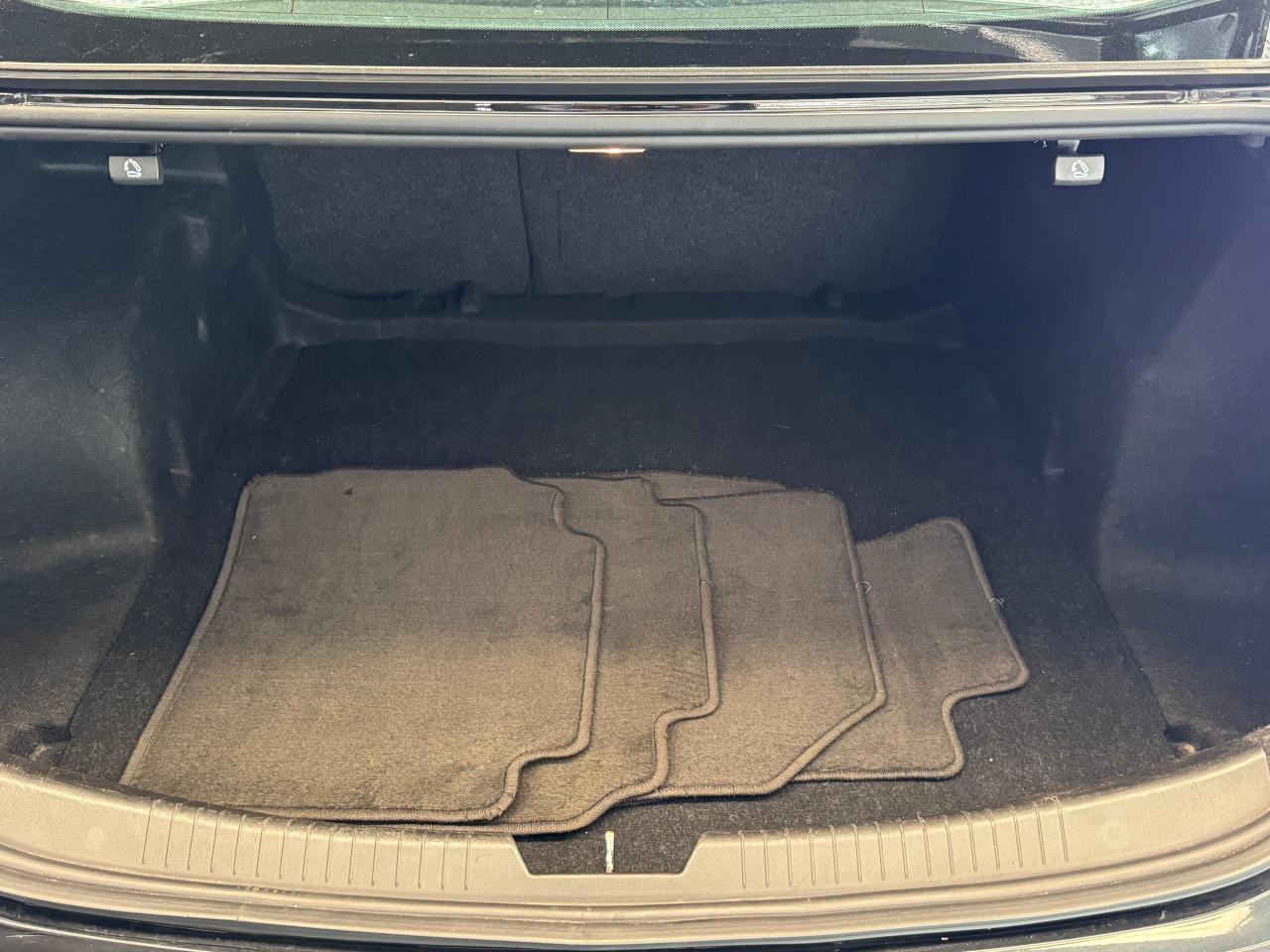 2018 Chevrolet Malibu LT+New Tires+Brakes+Remote Start+CLEAN CARFAX Photo