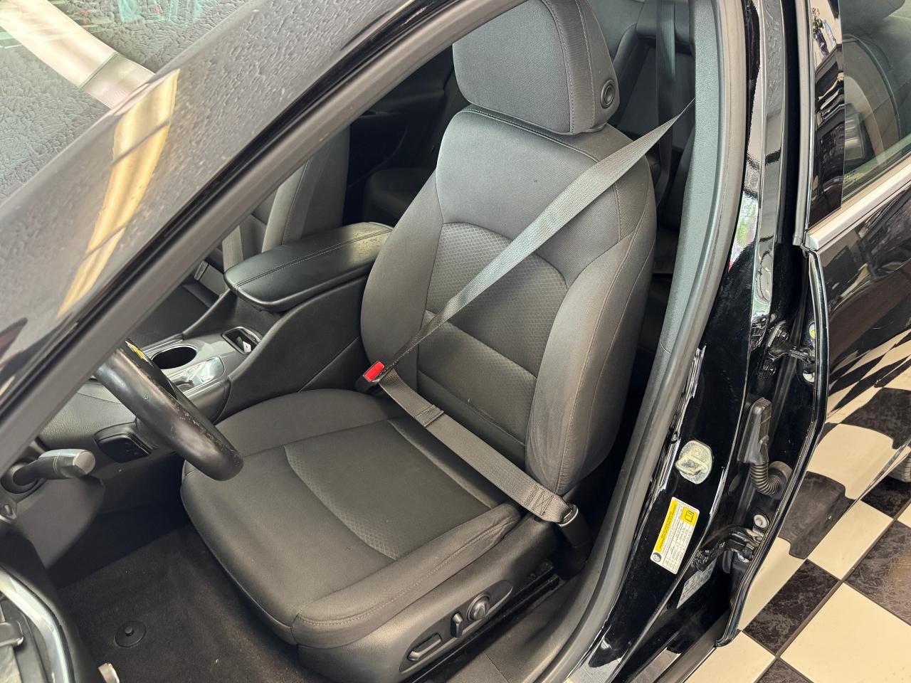 2018 Chevrolet Malibu LT+New Tires+Brakes+Remote Start+CLEAN CARFAX Photo