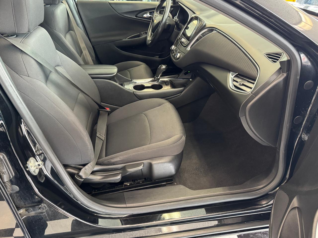 2018 Chevrolet Malibu LT+New Tires+Brakes+Remote Start+CLEAN CARFAX Photo