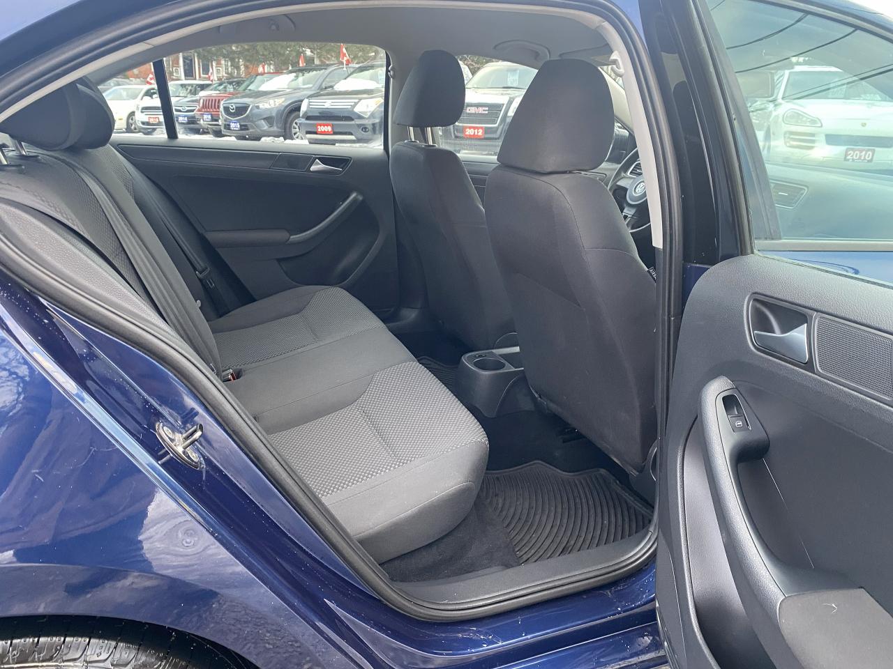 2012 Volkswagen Jetta 1 Owner/Automatic/Gas Saver/Heated Seats Photo