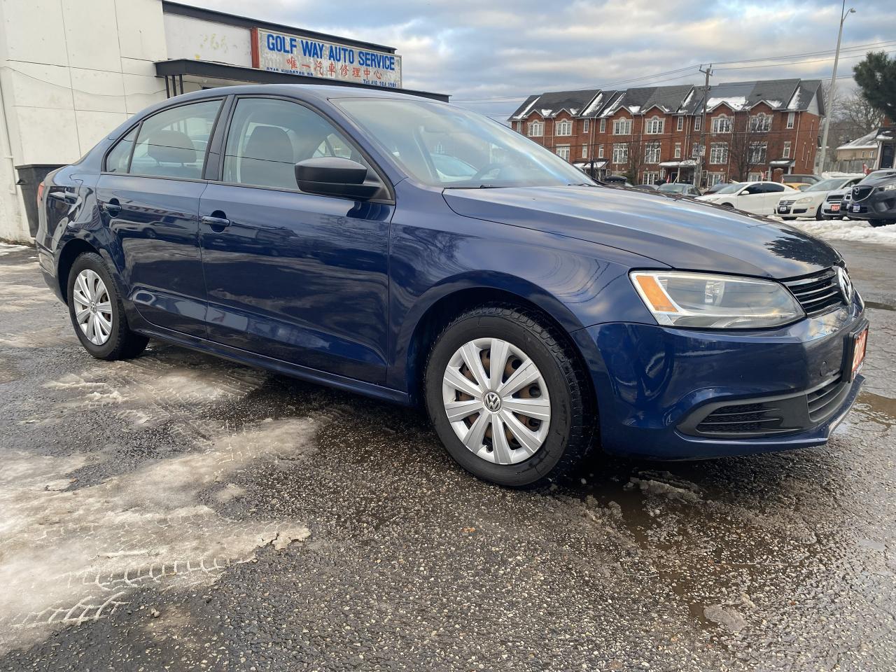 2012 Volkswagen Jetta 1 Owner/Automatic/Gas Saver/Heated Seats Photo3
