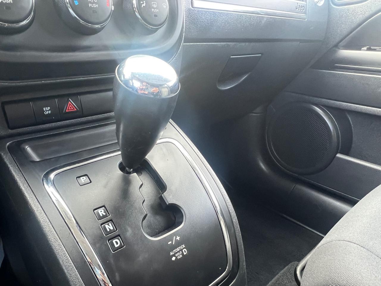 2010 Jeep Compass North Edition-EXTRA CLEAN-AUTOMATIC & MORE! Photo