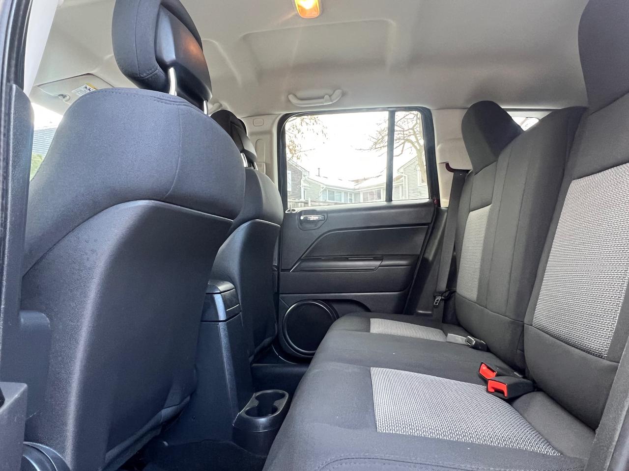 2010 Jeep Compass North Edition-EXTRA CLEAN-AUTOMATIC & MORE! Photo