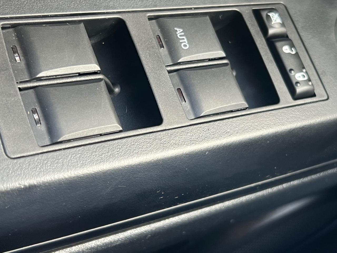 2010 Jeep Compass North Edition-EXTRA CLEAN-AUTOMATIC & MORE! Photo