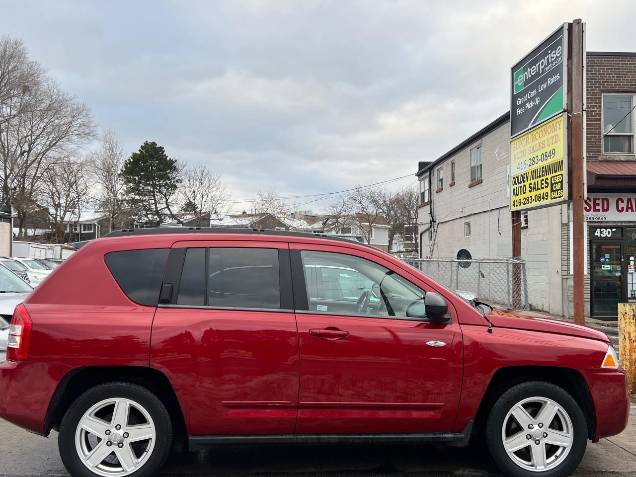 2010 Jeep Compass North Edition-EXTRA CLEAN-AUTOMATIC & MORE! Photo