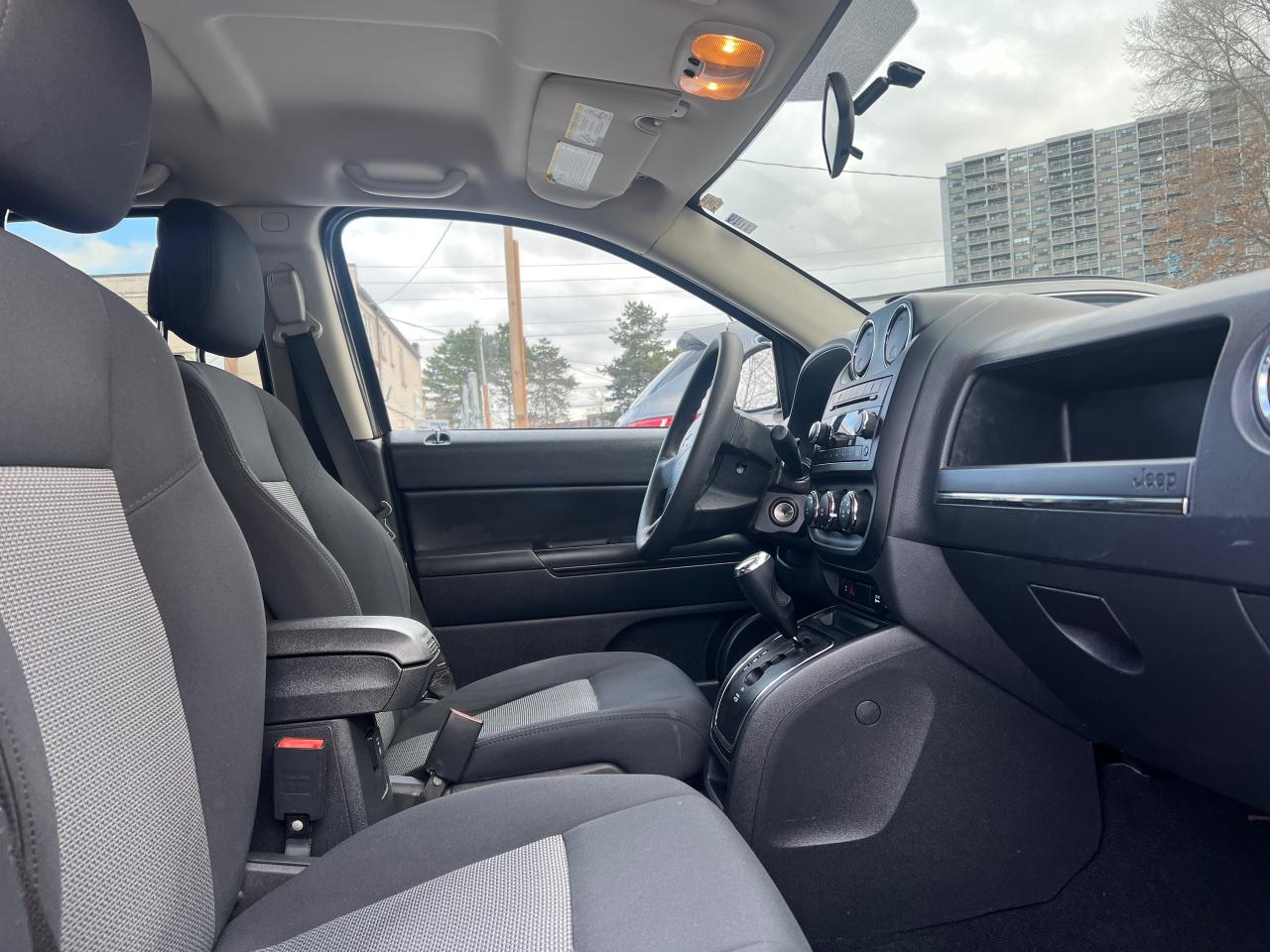 2010 Jeep Compass North Edition-EXTRA CLEAN-AUTOMATIC & MORE! Photo