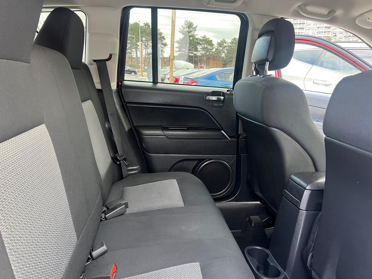 2010 Jeep Compass North Edition-EXTRA CLEAN-AUTOMATIC & MORE! Photo