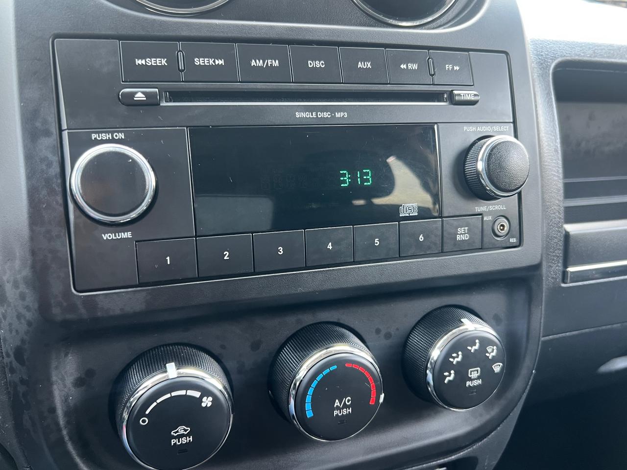 2010 Jeep Compass North Edition-EXTRA CLEAN-AUTOMATIC & MORE! Photo