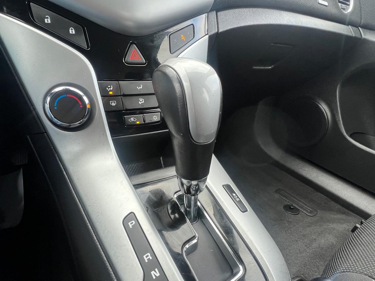 2014 Chevrolet Cruze 1LT-EXTRA CLEAN-AUTOMATIC & MORE! Photo