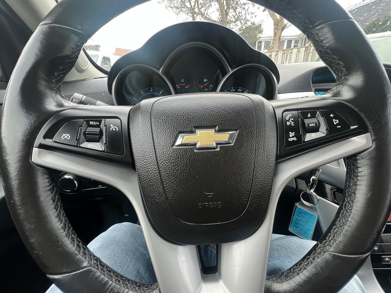 2014 Chevrolet Cruze 1LT-EXTRA CLEAN-AUTOMATIC & MORE! Photo