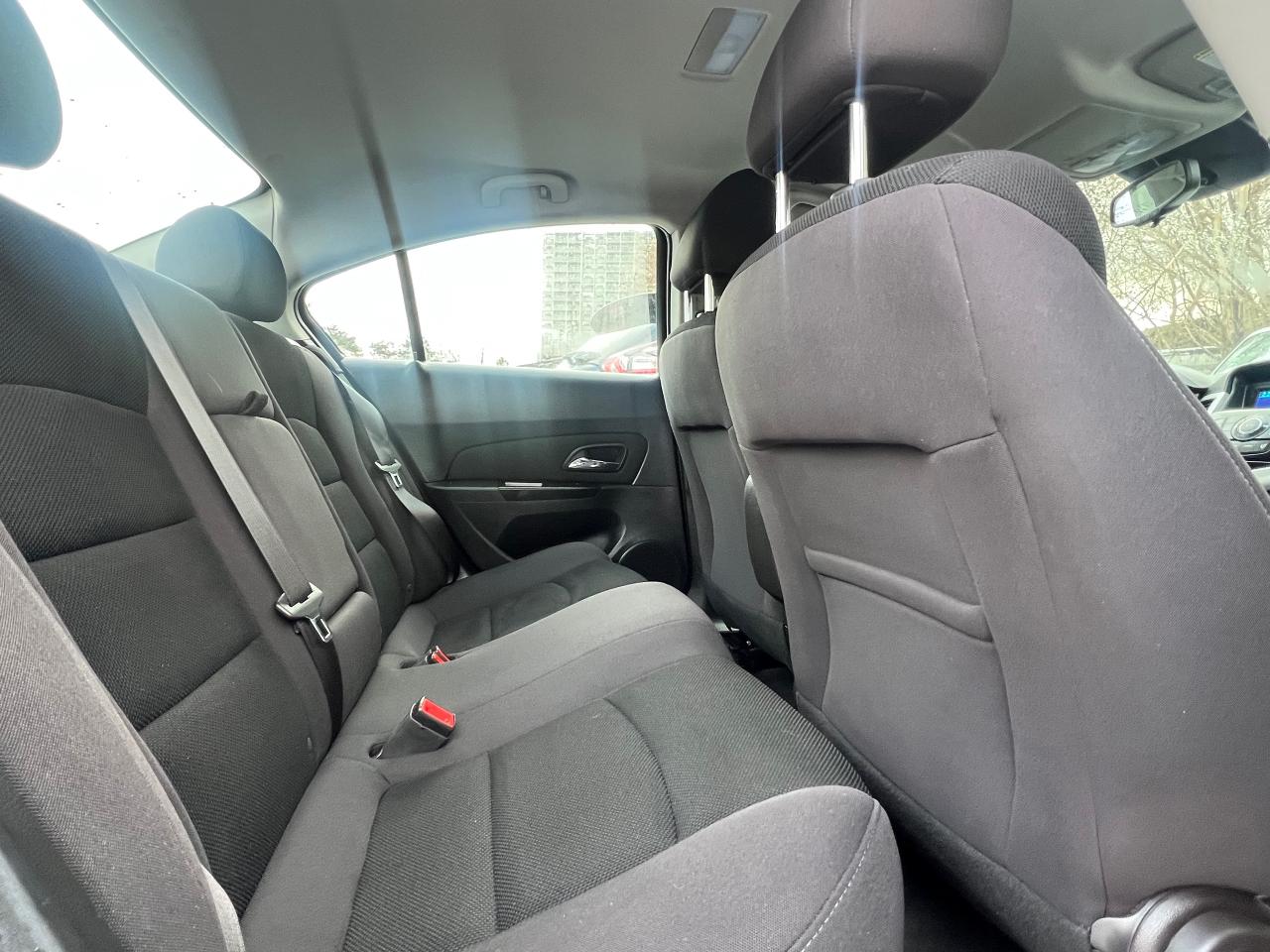 2014 Chevrolet Cruze 1LT-EXTRA CLEAN-AUTOMATIC & MORE! Photo