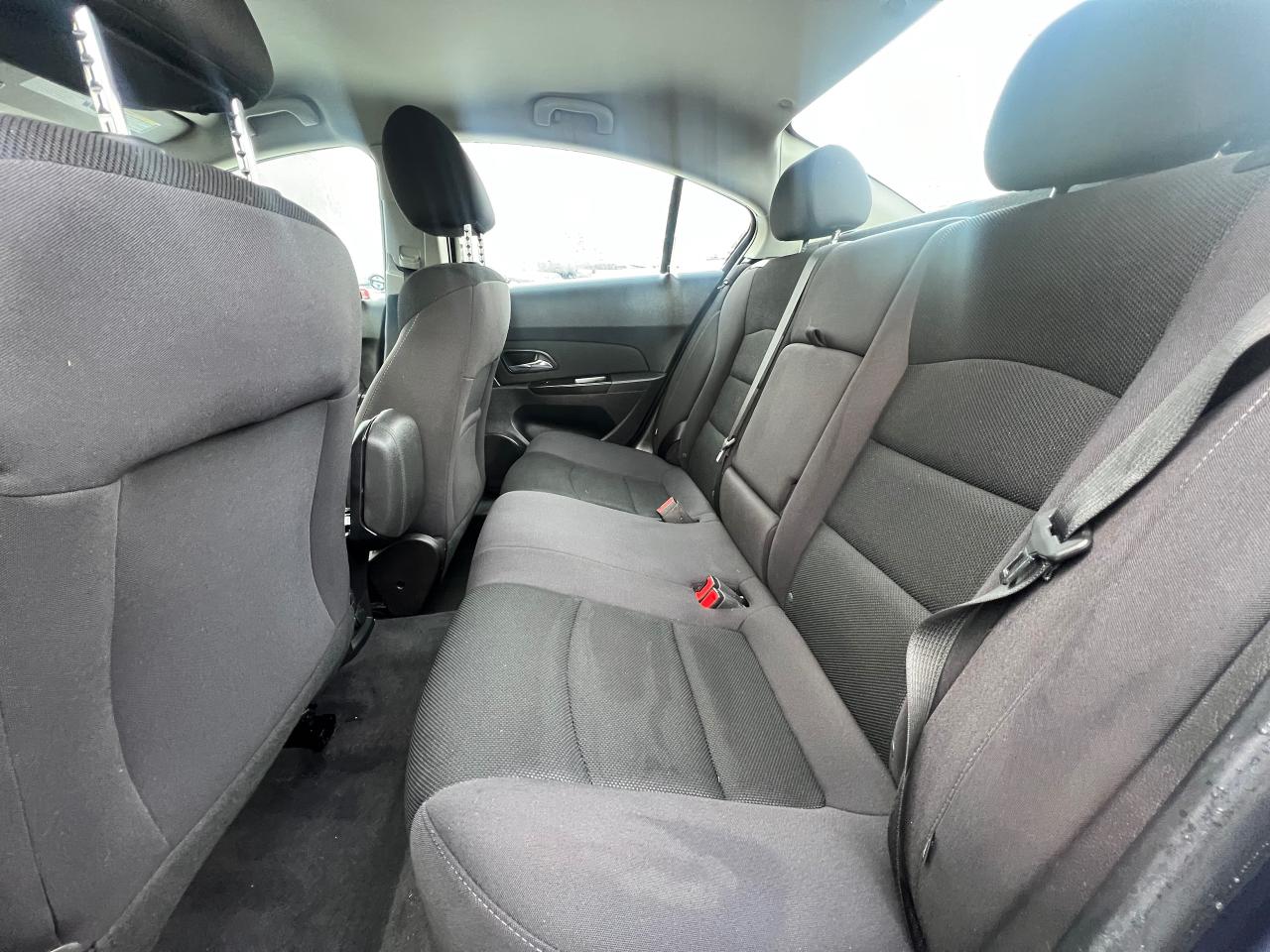 2014 Chevrolet Cruze 1LT-EXTRA CLEAN-AUTOMATIC & MORE! Photo