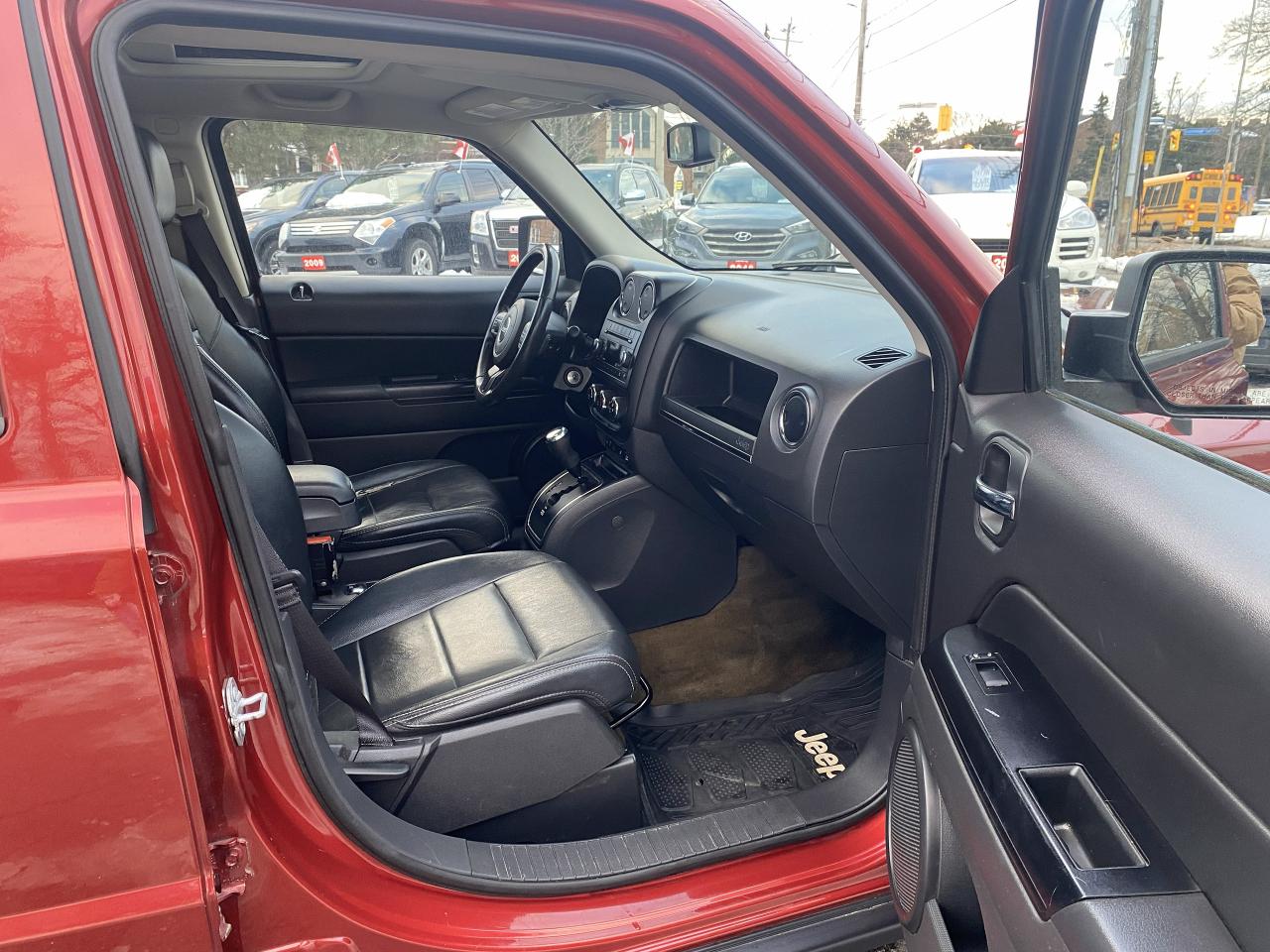 2016 Jeep Patriot NO Accident/High Altitude/Automatic/4x4/Leather Photo