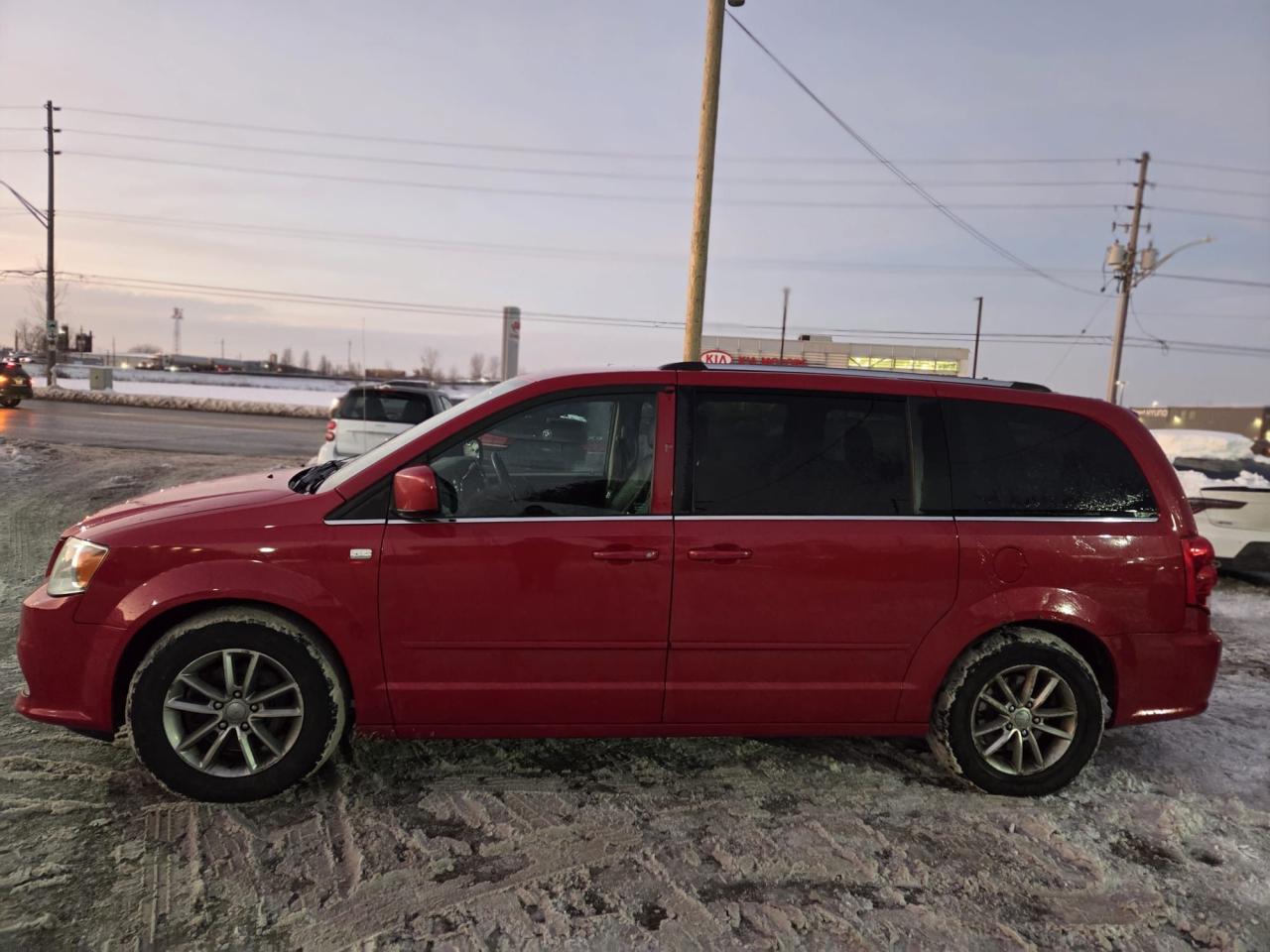 2014 Dodge Grand Caravan 30th, AS IS, WELL SERVICED, RUNS AND DRIVES Photo